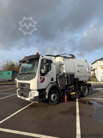 Kehrmaschine Bucher - GMeiner - Giletta V65h