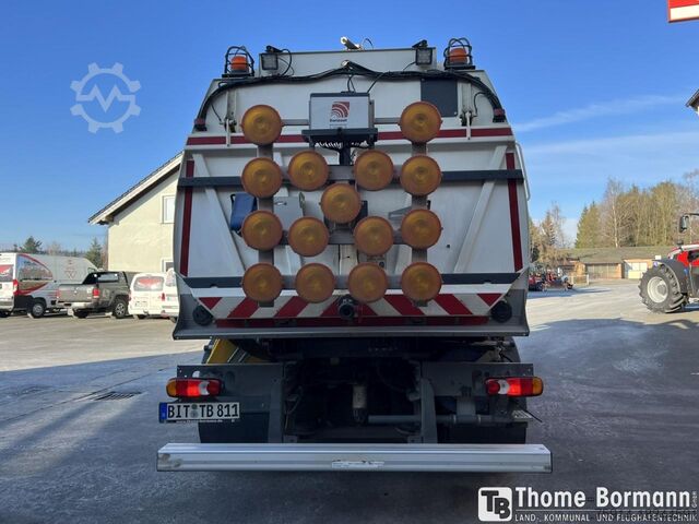 Kehrmaschine Bucher - GMeiner - Giletta V65h