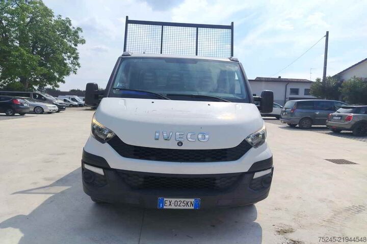 Three-way tipper van Iveco 35S 11 2.3 HPI RIBALTABILE TRILATERALE