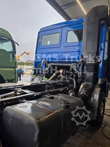LKW-Fahrgestell MERCEDES-BENZ Actros 2646 / 6X4 / German / WB 3300