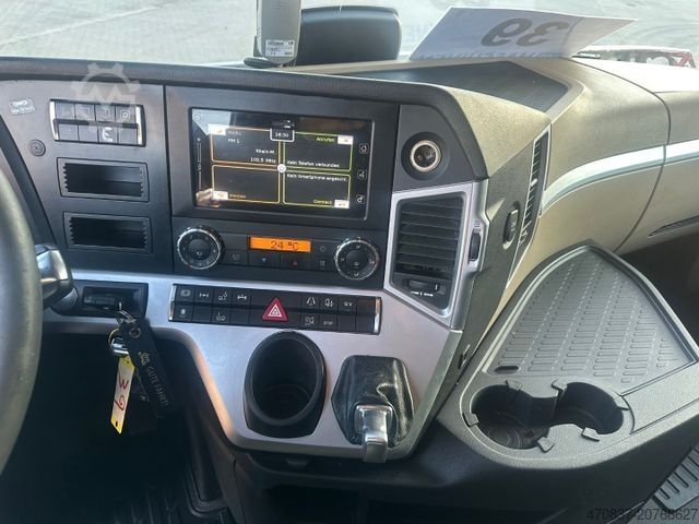 Viehtransporter LKW MERCEDES-BENZ Actros 2563 / Kaba 3 x Stock 50 m²