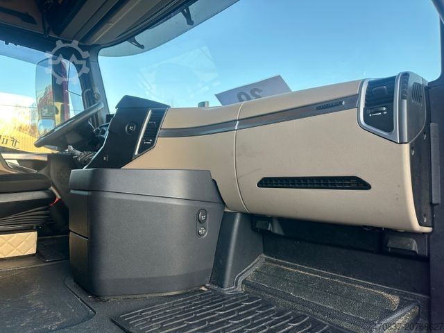 Viehtransporter LKW MERCEDES-BENZ Actros 2563 / Kaba 3 x Stock 50 m²