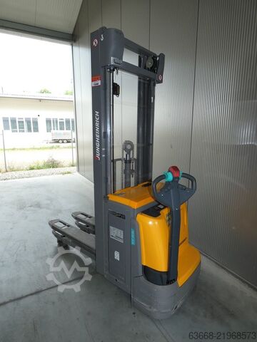 Deichselstapler Jungheinrich EJC 214z 115-535