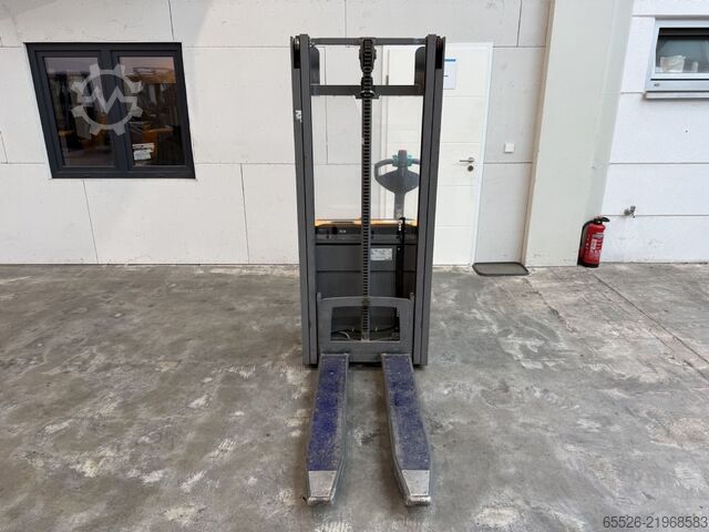 Hochhubwagen Jungheinrich EJC 112 Li Ion / 908 Std.