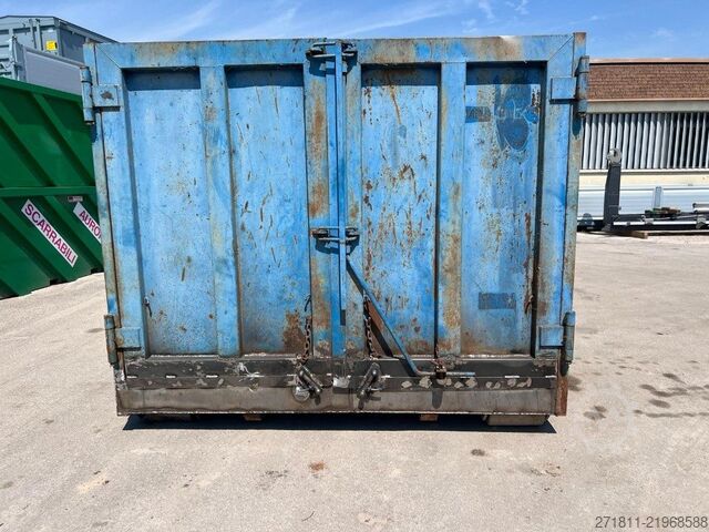 Roll-off container  CONTAINER SCARRABILE USATO A CIELO APERTO