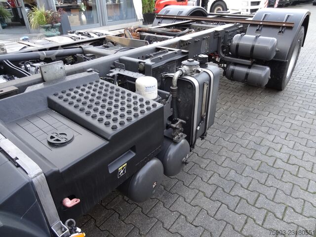 LKW-Fahrgestell Volvo FM420 4X4 X-Track