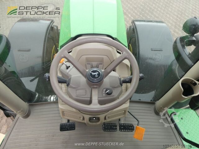 John Deere 6R 230 John Deere 6R 230