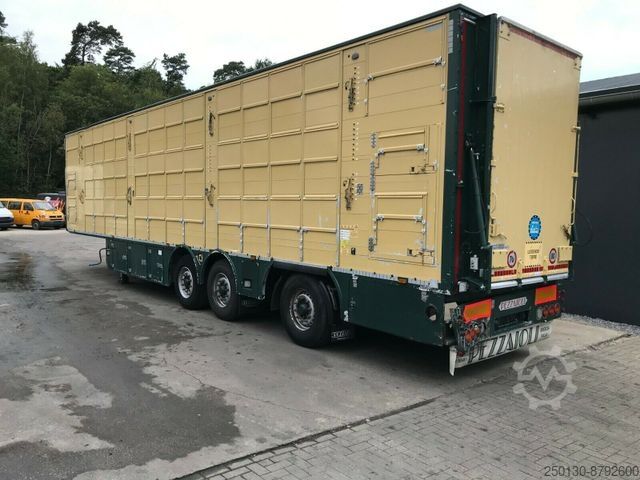 Livestock semitrailer PEZZIOLI SBA 63/3.Stock, Aggregat, Hubdach, Tränke