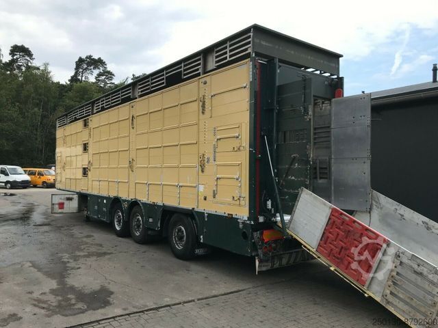 Livestock semitrailer PEZZIOLI SBA 63/3.Stock, Aggregat, Hubdach, Tränke