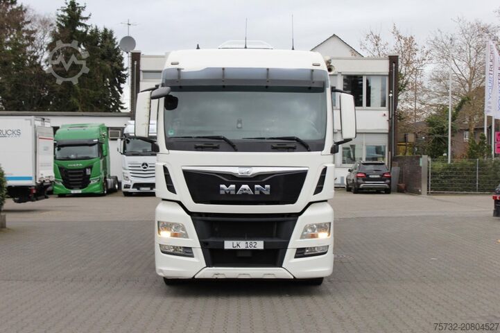 Refrigerated truck MAN TGX 26.440 CS 850 Retarder Schlafkab Kühlbox