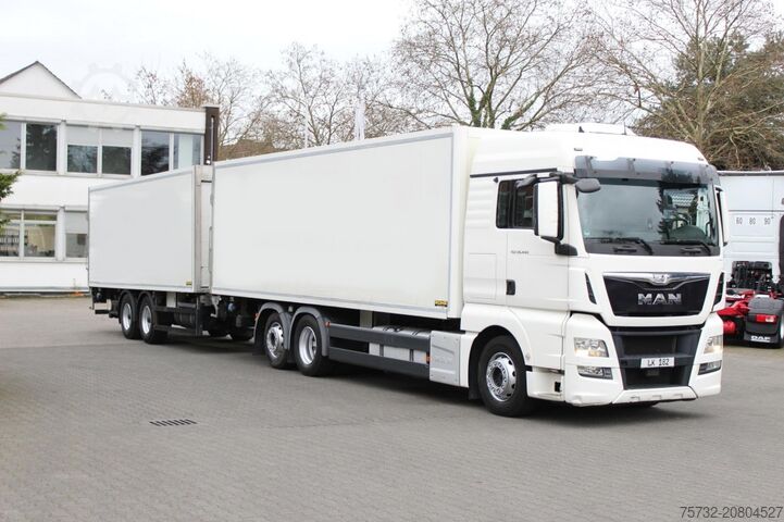 Refrigerated truck MAN TGX 26.440 CS 850 Retarder Schlafkab Kühlbox