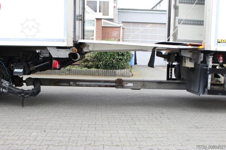 Refrigerated truck MAN TGX 26.440 CS 850 Retarder Schlafkab Kühlbox