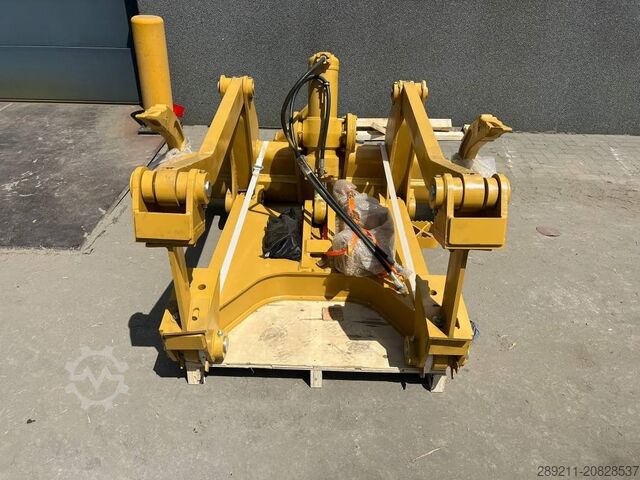 CAT D6T - D6R NEW RIPPER CAT D6T - D6R NEW RIPPER