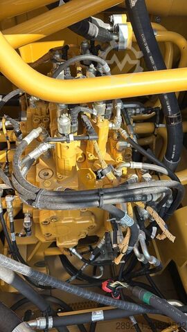 Raupenbagger CAT 374