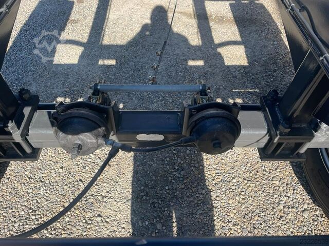 Fliegl Fliegl Dolly-1-Achse, 12 t, schwarz lackiert Fliegl Fliegl Dolly-1-Achse, 12 t, schwarz lack