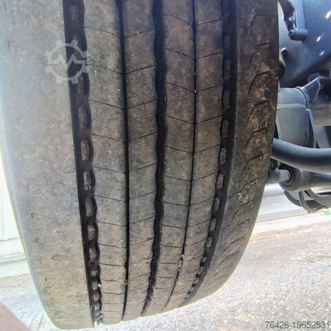 Box bodies / Chassis Iveco S Way AS 260 S 48 Y/FP CM