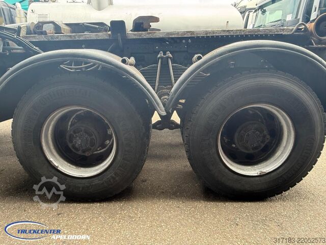 Container transport Volvo FM 480 6x6 Steel Springs