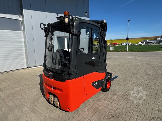 Elektro 3 Rad Linde E18-02 + Ladegerät 3610 --EK