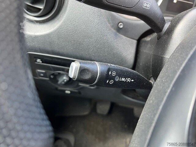 Delivery van Mercedes-Benz Vito 109 CDI Lang / Injectors defect / Airco / ...