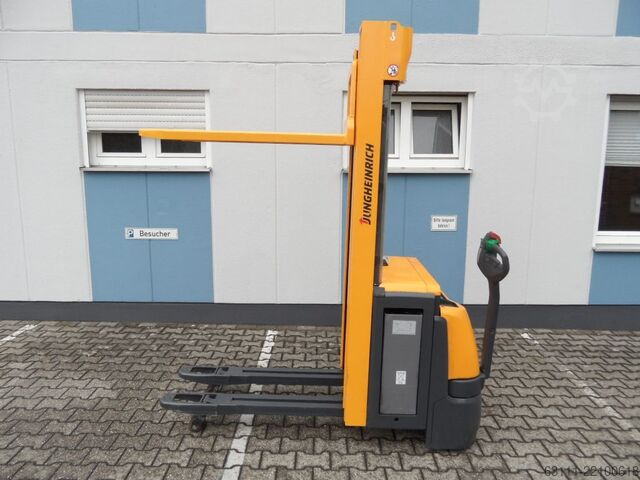 High Lift stacker Jungheinrich EJC 214z - Initialhub (Basishub) - 5,35 m Triplex