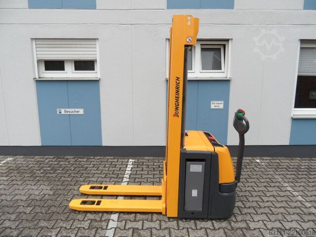 High Lift stacker Jungheinrich EJC 214z - Initialhub (Basishub) - 5,35 m Triplex
