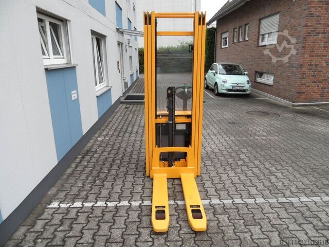 High Lift stacker Jungheinrich EJC 214z - Initialhub (Basishub) - 5,35 m Triplex