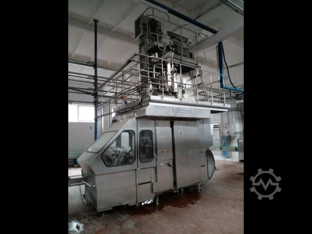 Used Tetra Pak TBA-8 SQ 1000 ml filling machine Tetra Pak® TBA/8-1000 SQ