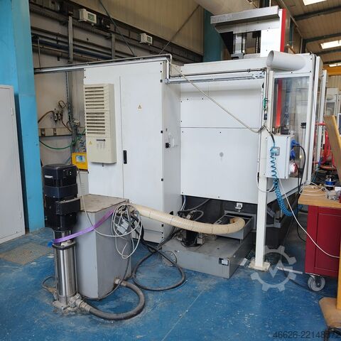 Vertical machining center HERMLE C 800 V