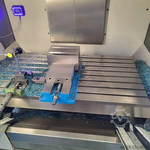 Vertical machining center HERMLE C 800 V