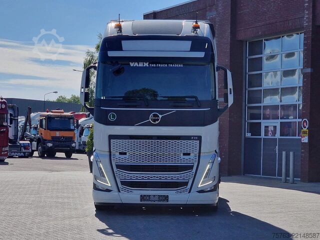 Standard-SZM Volvo FH 13.500 Globetrotter XL 4x2 - NEW - Full spec...