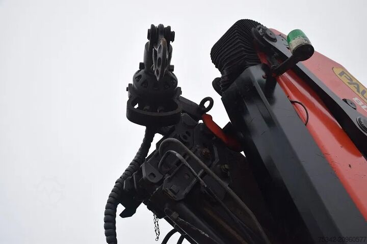 Crane truck DAF CF 370