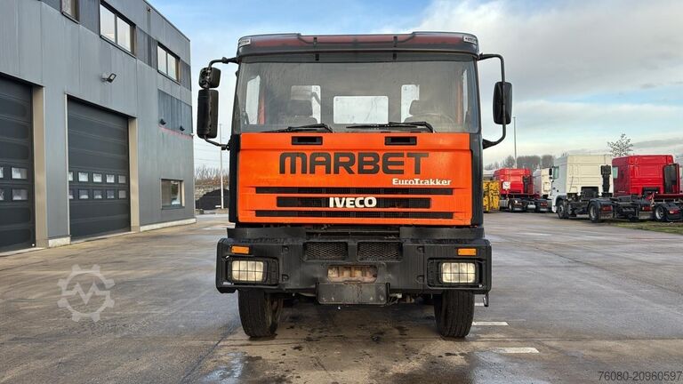 Chassis cab Iveco EUROTRAKKER 340 E 34 (POMPE MANUELLE / GRAND PO...