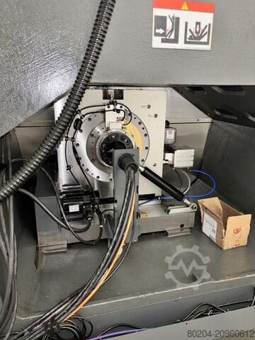 Vertical machining center HAAS umc 750