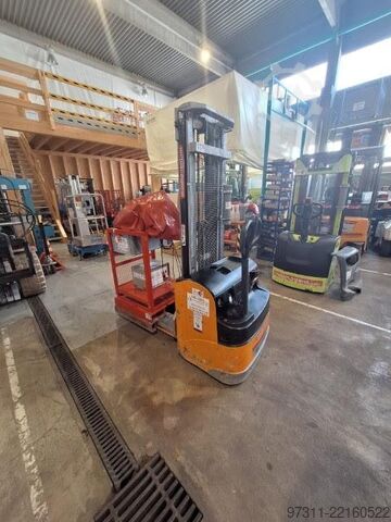 Stacker Still EGV 16