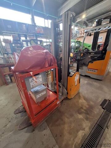 Stacker Still EGV 16