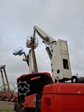 Telescopic boom lift JLG 860SJ