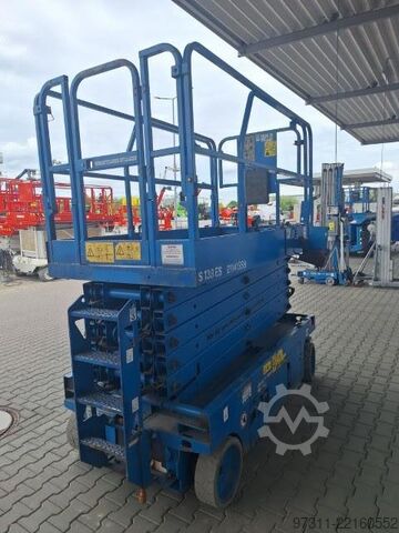 Scissor lift Genie GS-4047