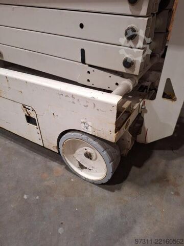 Scissor lift Genie GS-4047