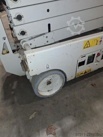 Scissor lift Genie GS-4047