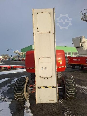 Articulated boom lift JLG 800AJ
