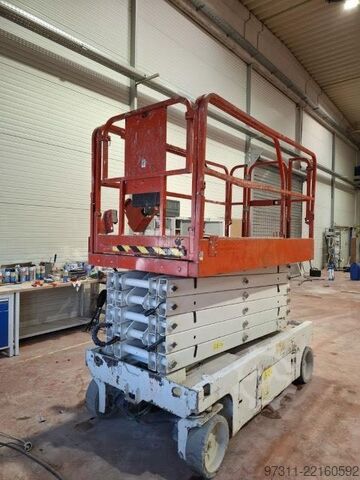 Scissor lift Genie GS-4047