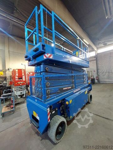 Scissor lift Holland Lift HL-190 E12
