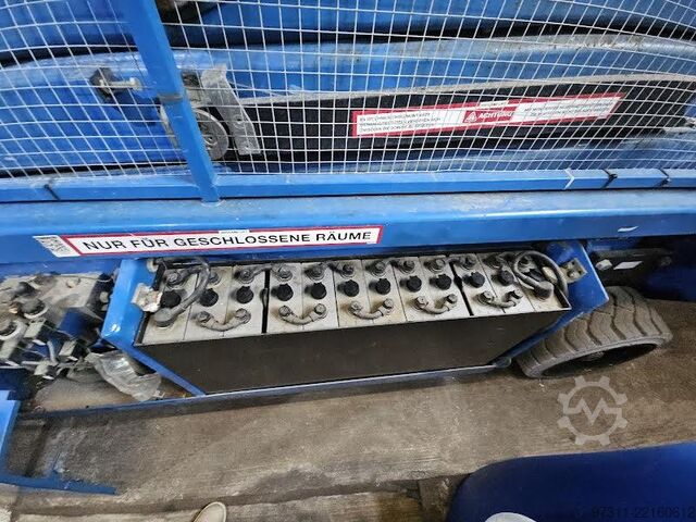 Scissor lift Holland Lift HL-190 E12