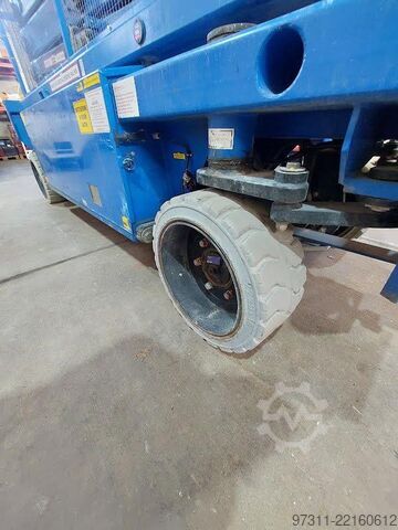 Scissor lift Holland Lift HL-190 E12