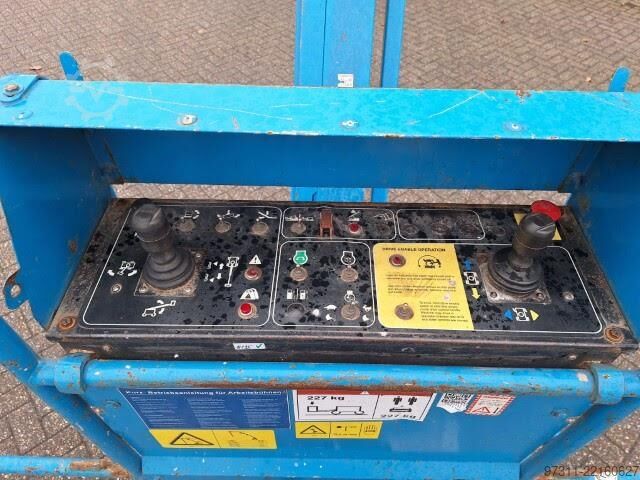 Teleskopbühne Genie S-85