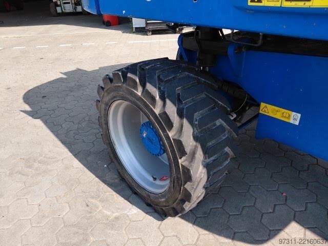 Telescopic boom lift Genie S-85