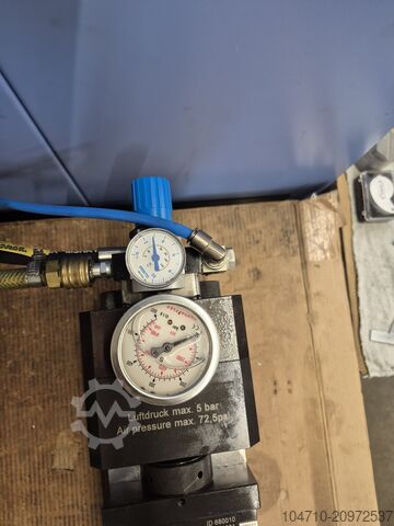 Embossing station HWR SOLID Stamp HWR SolidStamp