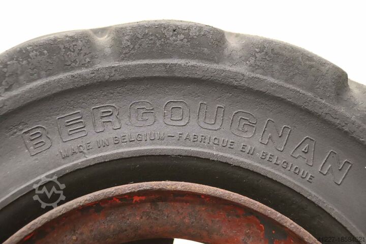 Solid rubber tires Bergougnan 18x7-8  RIM 4.33 R-8