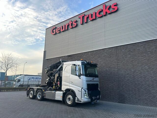 Crane truck Volvo FH 520 6X2 TREKKER/TRACTOR/SZM MET FASSI F710RA...