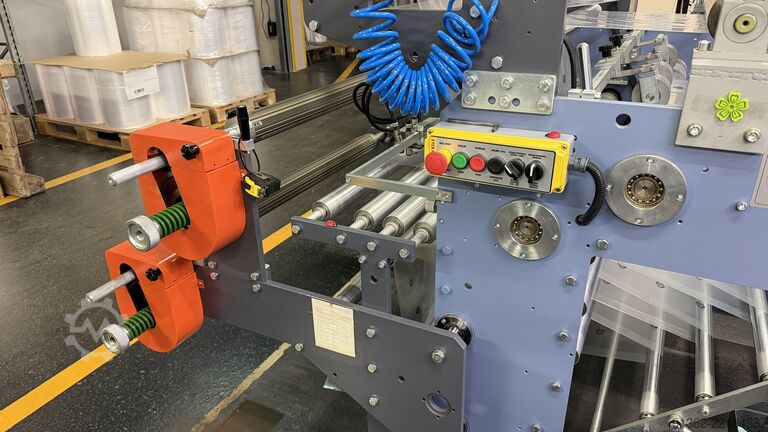 Foil processing machine Öz-mak Plastik Makina ÖZM 85 LX UNIVERSAL BAG CUTTING MACHINE